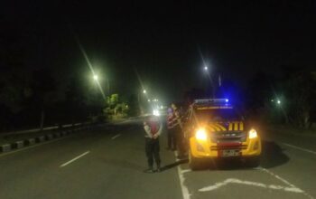 Tingkatkan Keamanan, Polres Lombok Barat Intensifkan Patroli Blue Light di Jalur Bypass BIL II