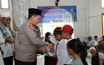 Kapolres Lombok Barat Tekankan Keteladanan Rasulullah pada Maulid Nabi di Masjid Baiturrahman